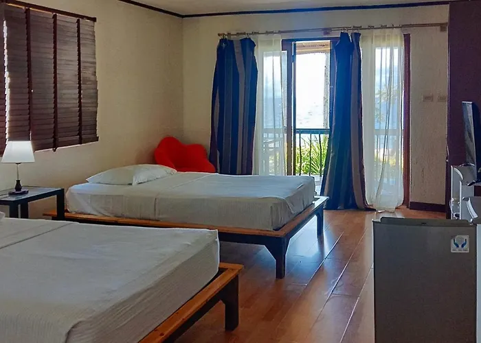 Hotel Reddoorz Cebu Club Fort Med Inc 3*